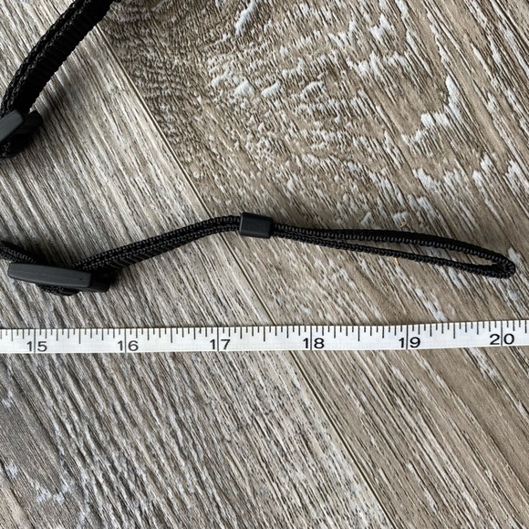 3/$20 CANON anti slip adjustable camera strap black - Picture 5 of 6